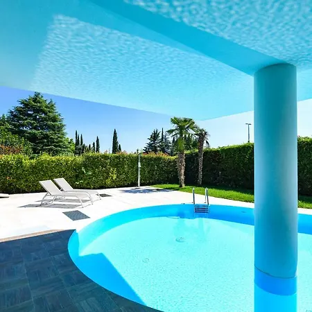 Lägenhet Desenzanoloft Official Partner Marriott Homes & - Bea House, With Private Garden And Share Pool