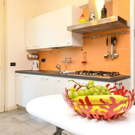 Lägenhet Desenzanoloft Official Partner Marriott Homes & - Bea House, With Private Garden And Share Pool Sirmione